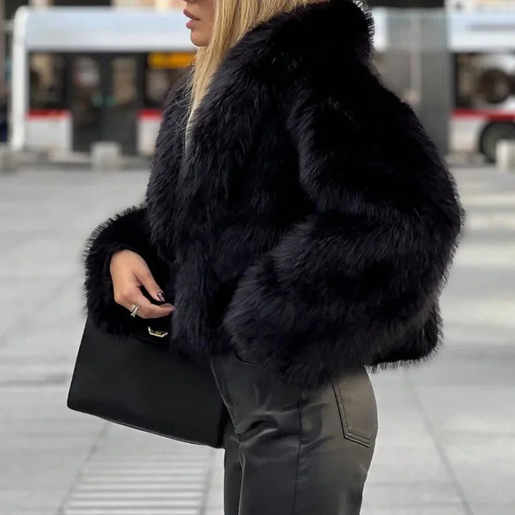 Black Casual Women's Faux Fur Jacket - Picture 4 of 5